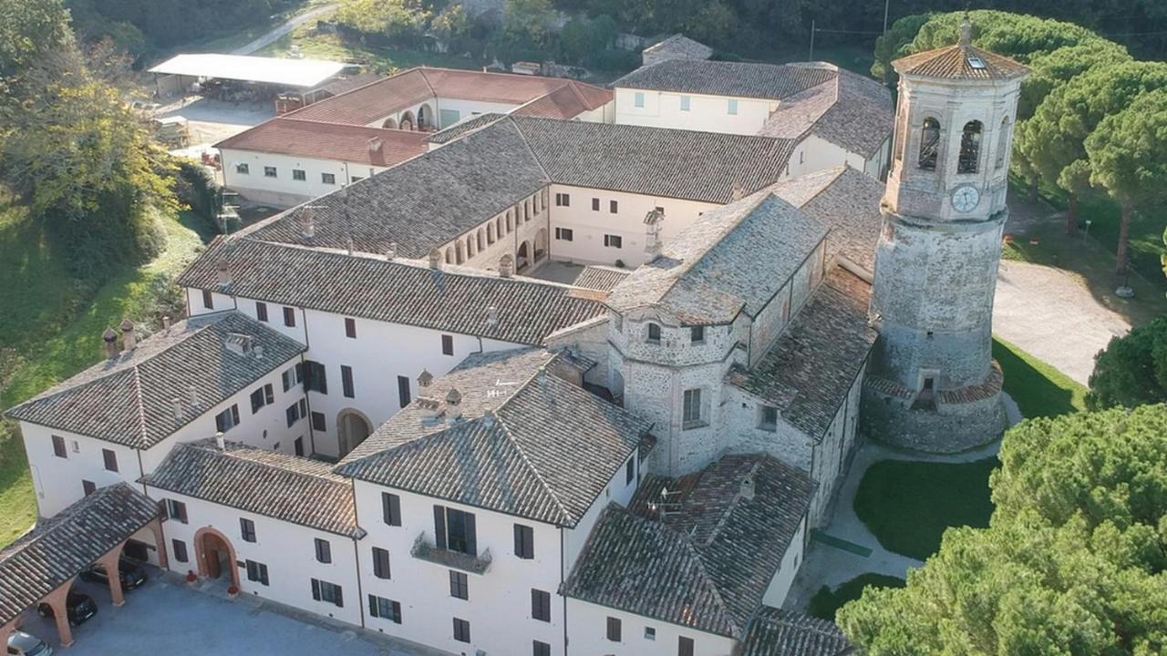 Agriturismo Montecorona อุมแบร์ทิเดอ ภายนอก รูปภาพ