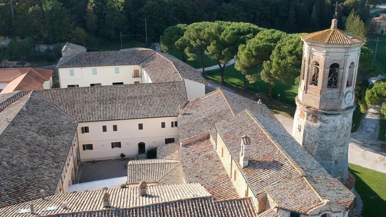 Agriturismo Montecorona อุมแบร์ทิเดอ ภายนอก รูปภาพ