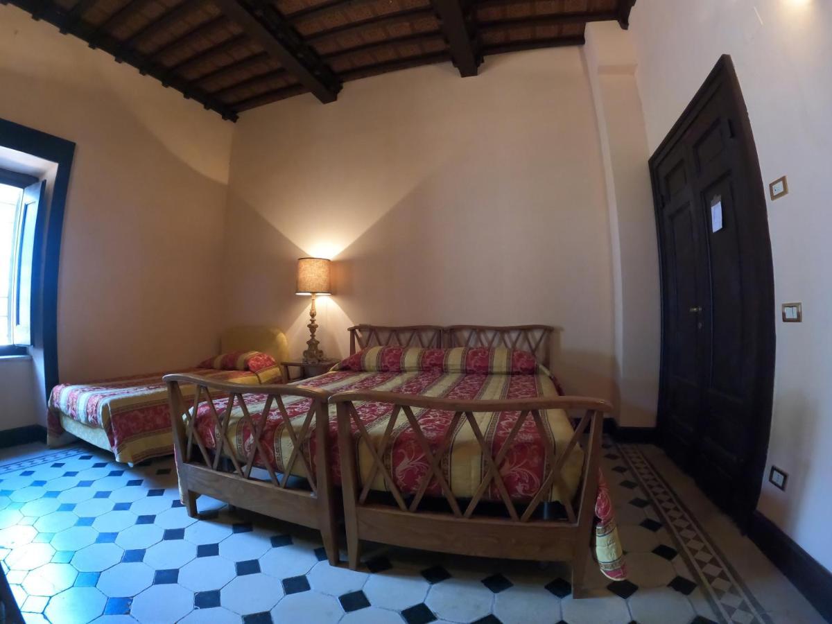Agriturismo Montecorona อุมแบร์ทิเดอ ภายนอก รูปภาพ