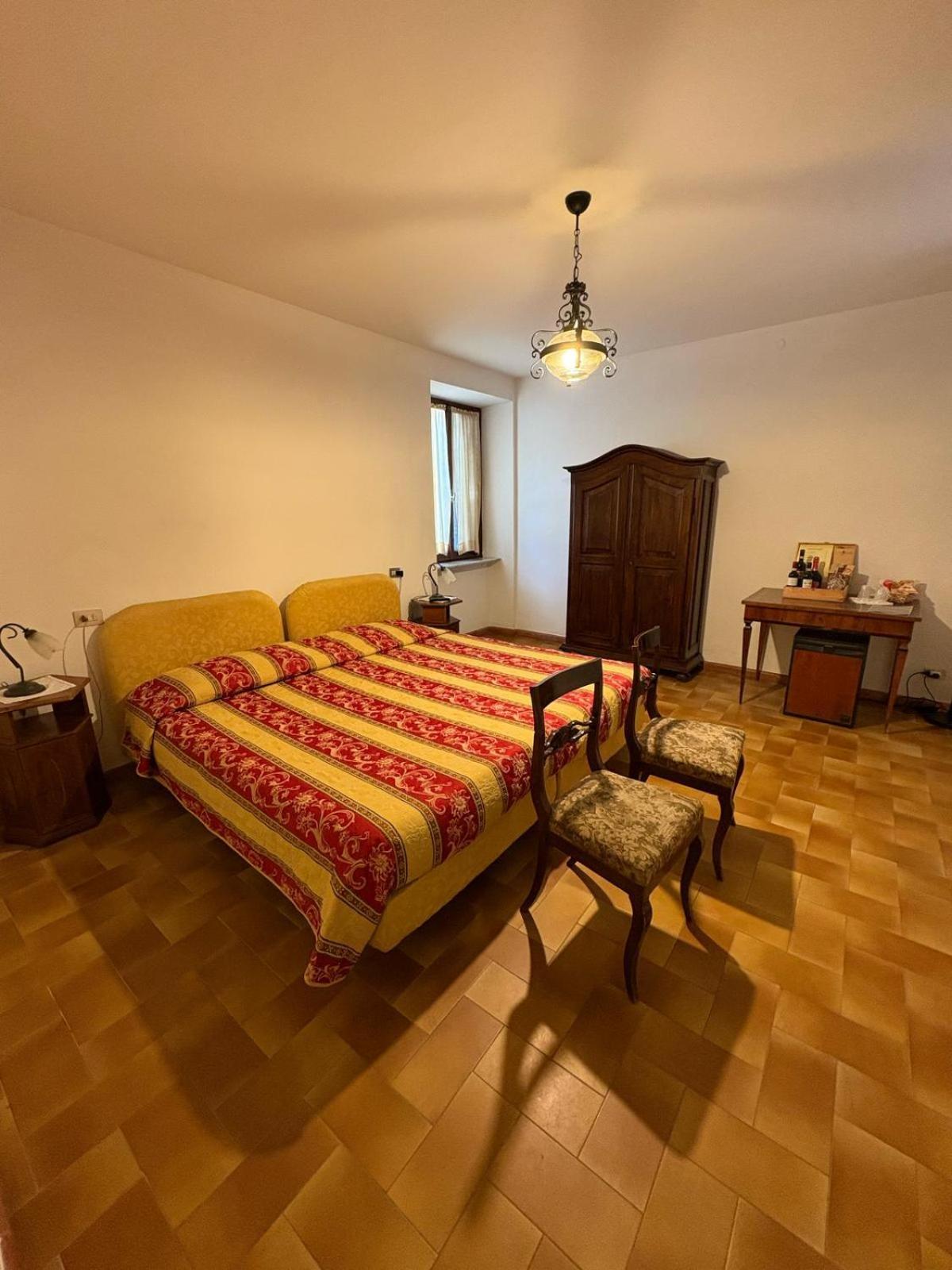 Agriturismo Montecorona อุมแบร์ทิเดอ ภายนอก รูปภาพ